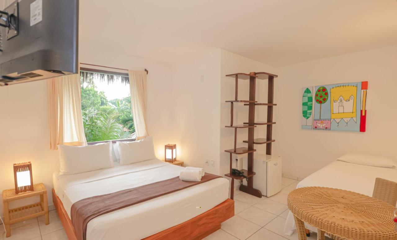 Quarto com Vista da Piscina